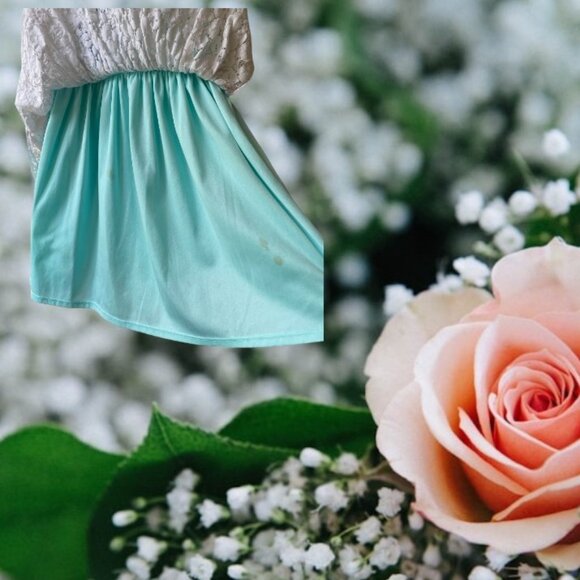 Jessica Ann Floral Lace Dress - Picture 11 of 12